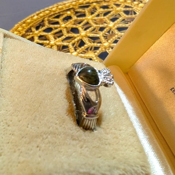 Irish SOLVAR Connemara Sterling Claddagh Ring 💚 ON HOLD FOR LORI 💚🍀🍁🍀💚 - Picture 6 of 7